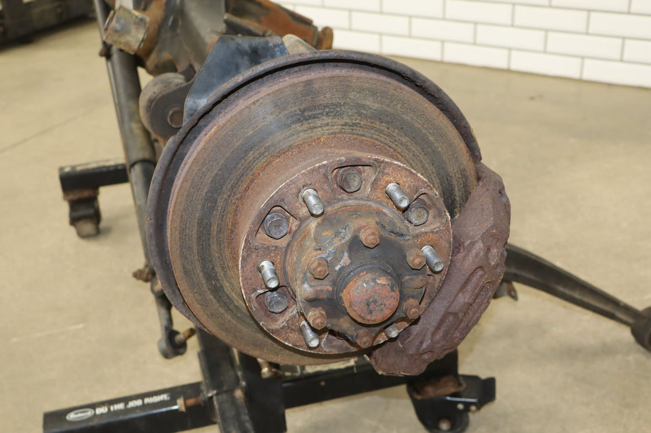 1991-1992 Toyota Land Cruiser Front Axle Assembly OEM