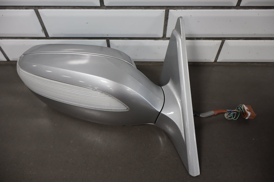 2002-2004 Infiniti M45 Right Door Mirror Brilliant Silver KY0