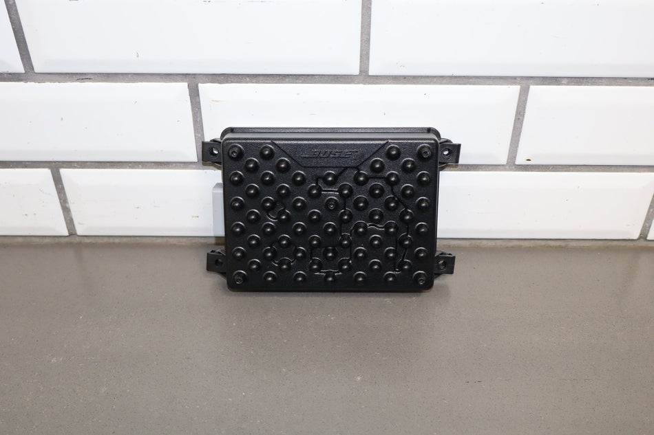 2010-2016 Porsche Panamera Radio Amplifier OEM