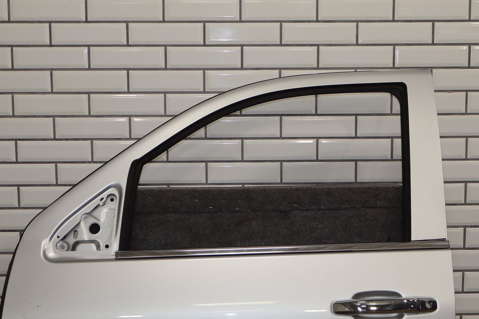 2014-2019 GMC Sierra/ Silverado K2XX Left Front Door Quicksilver GAN