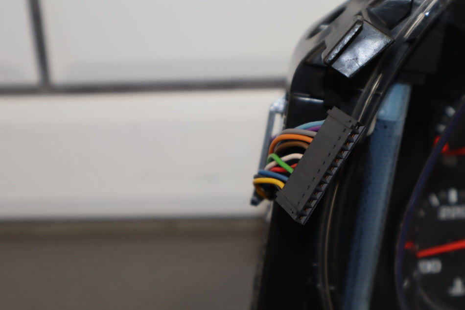 1997-2004 Chevrolet Corvette C5- Instrument Cluster 10408309