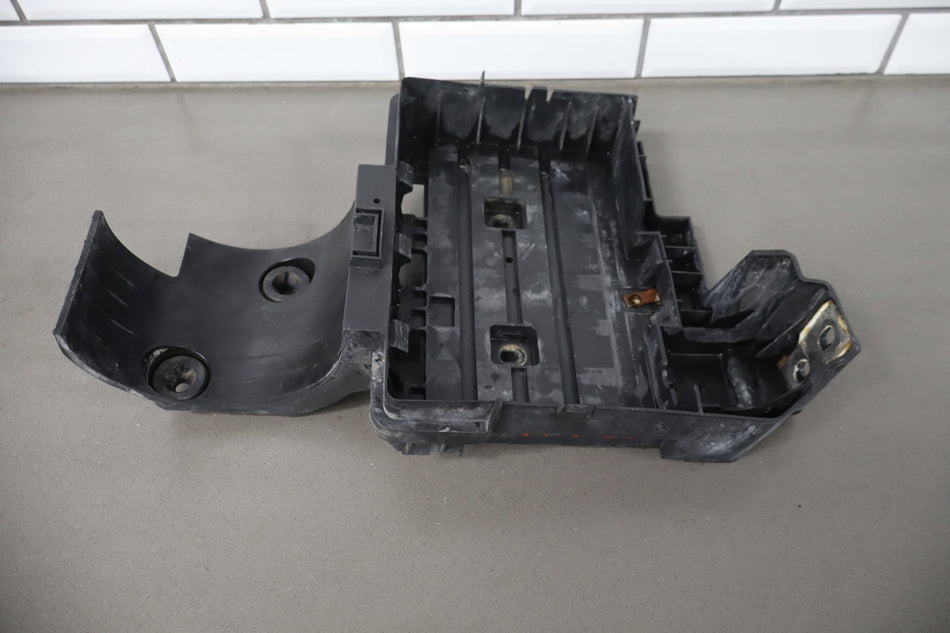 5C3410B711AA 03 to 07 Ford F250 F350 6.0L Diesel Air Intake Box Battery Tray