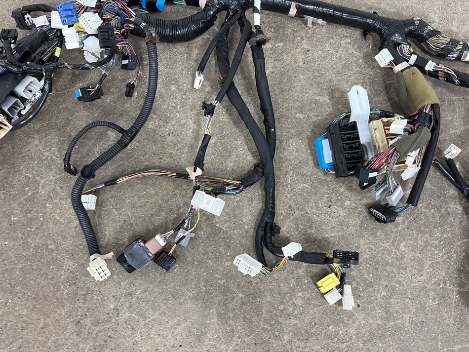 1998-2002 Toyota Land Cruiser Dash Wiring Harness OEM
