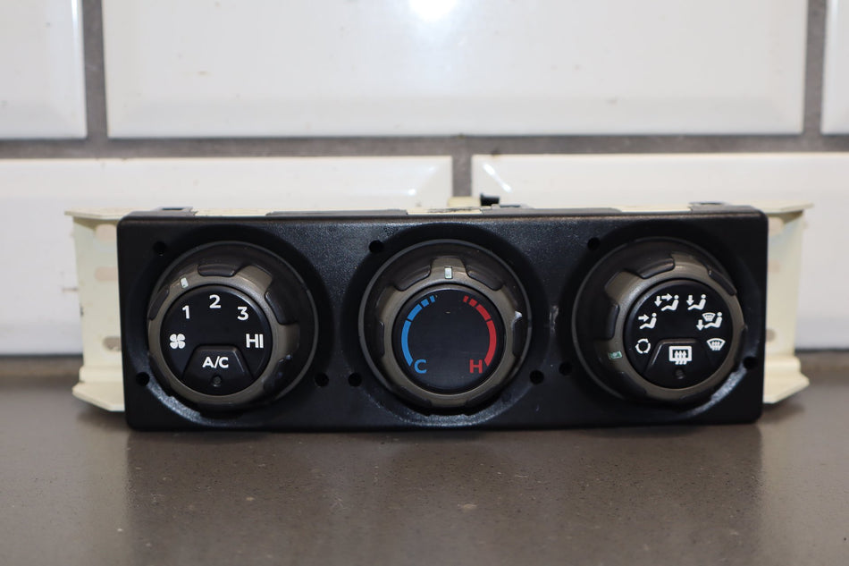 2004-2006 Pontiac GTO- Climate Control