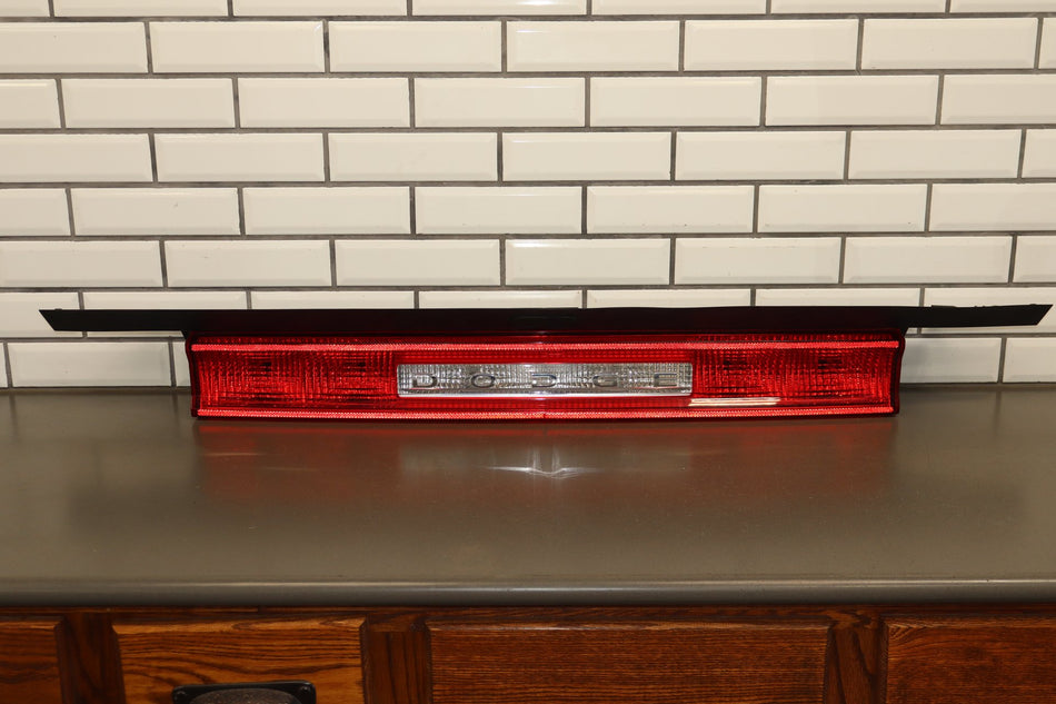 2008-14 Dodge Challenger Trunk Tail Finish Panel Center Lamp OEM