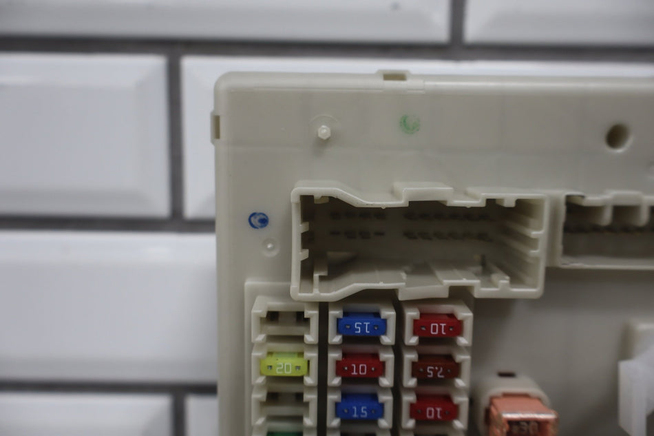 2007 Toyota 4Runner N210- Cabin Fuse Box