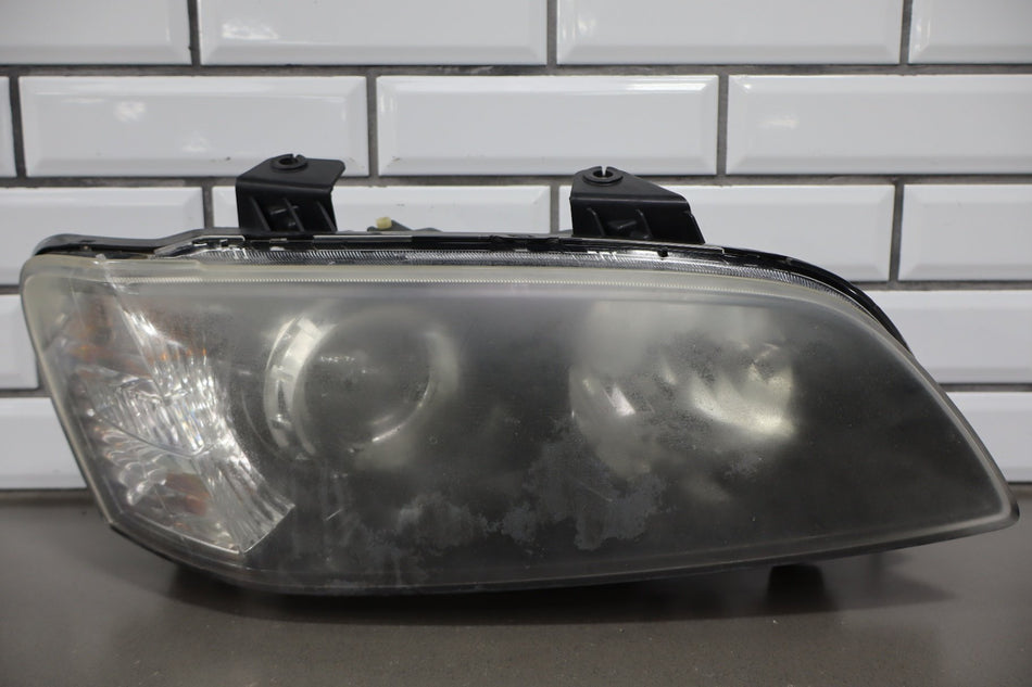 2009 Pontiac G8- Right Headlamp