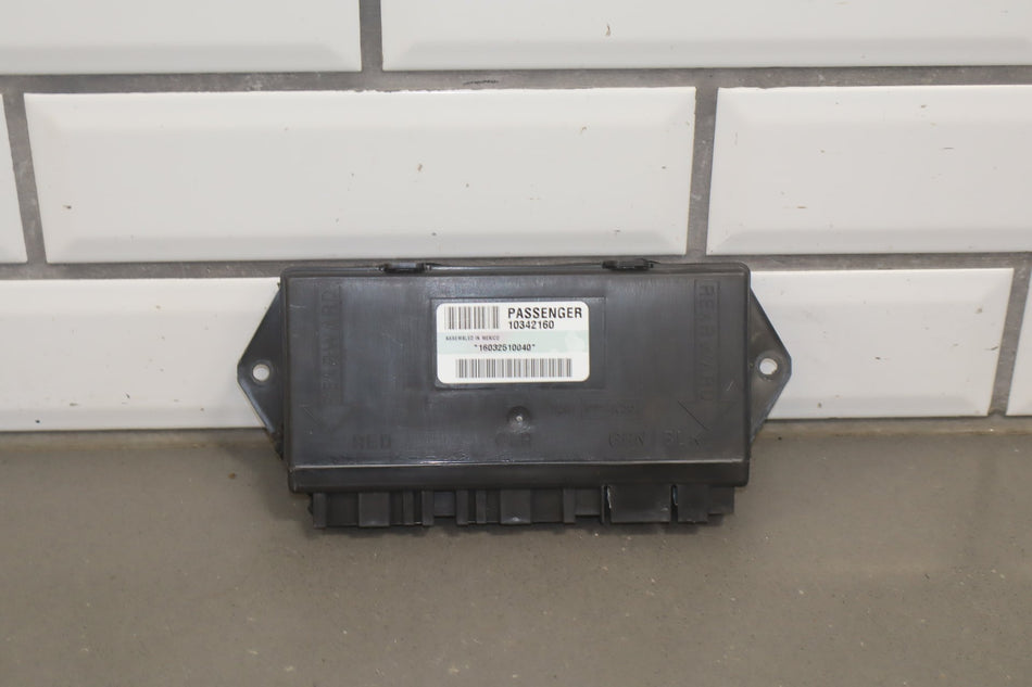 2000-2004 Chevrolet Corvette C5 Right Passenger Door Control Module 10342160