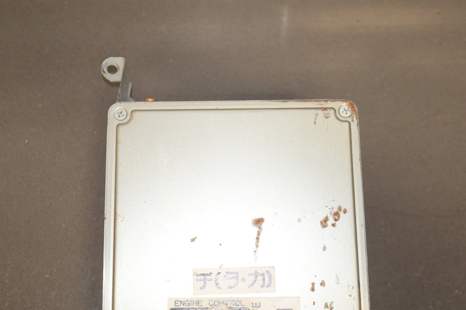 1997-1998 Lexus LX450 Engine Computer 8966160652