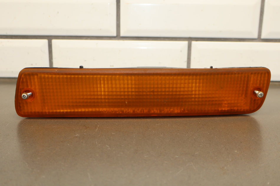 1991-1997 Toyota Land Cruiser Toyota Land Cruiser Left Front Lamp Valance Mounted 8151060361