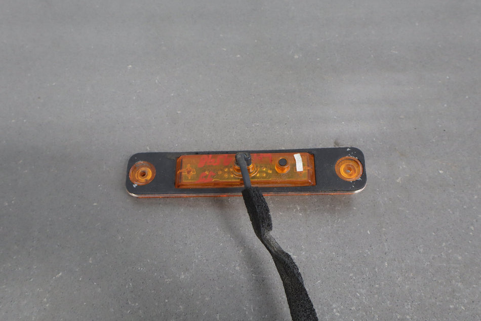 2003-2009 Hummer H2 Front Amber LED Side Marker Light/Lamp Fits Right or Left