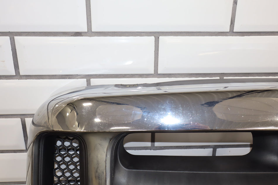1999-2004 Ford F-250 F-350 Super Duty Radiator Chrome Grille 1C3Z8200BAA OEM