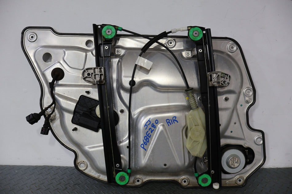 06-12 Bentley Flying Spur Right Rear Window Regulator
