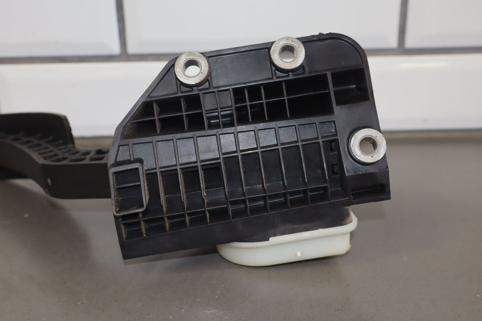 2008 Ford F-250 Super Duty Pedal Assembly OEM