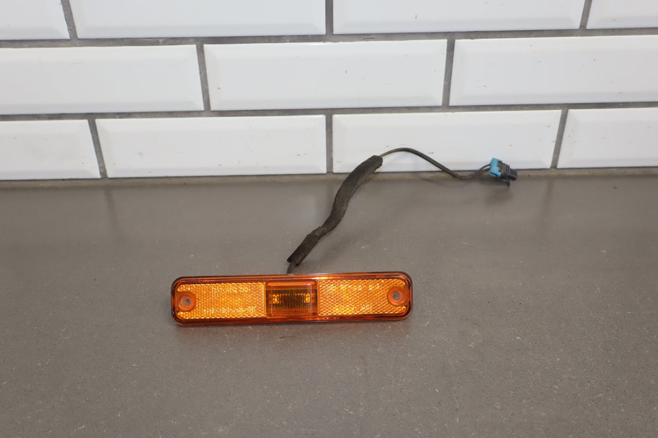 2003-2009 Hummer H2 Front Amber LED Side Marker Light/Lamp Fits Right or Left