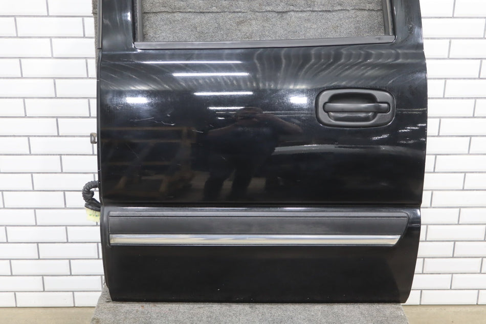 01-07 Chevy GMC Silverado Sierra Suburban GMT800 Crew Cab Left Rear Door