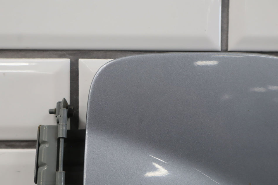 2001 Lexus LX470- Fuel Filler Door