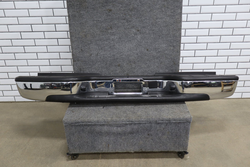 1999-2007 Chevy Silverado 2500 OEM Chrome Rear Bumper Assembly