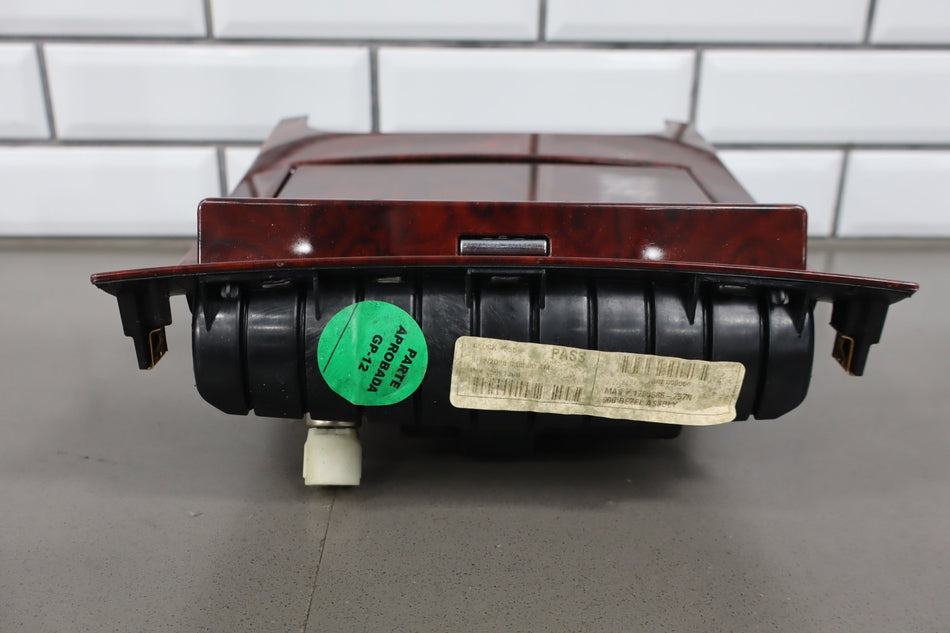 2009 Cadillac Escalade ESV Centre Console Ebony 194
