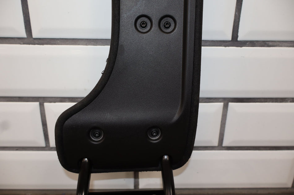 2003 Chevrolet SSR Ebony Leather Console Lid OEM
