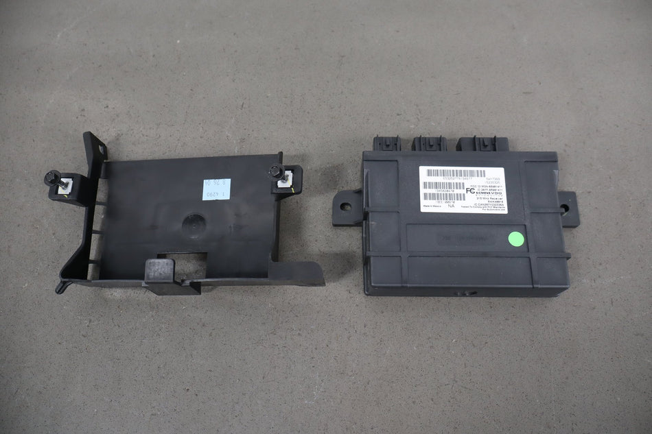 2005 Chevrolet Corvette Keyless Computer 15815693 OEM