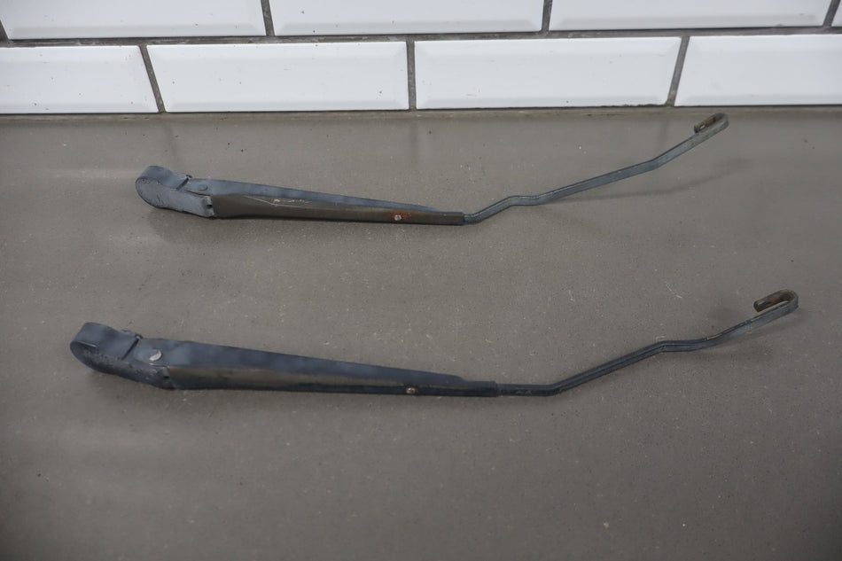 2003-2009 Hummer H2- Wiper Arm Pair