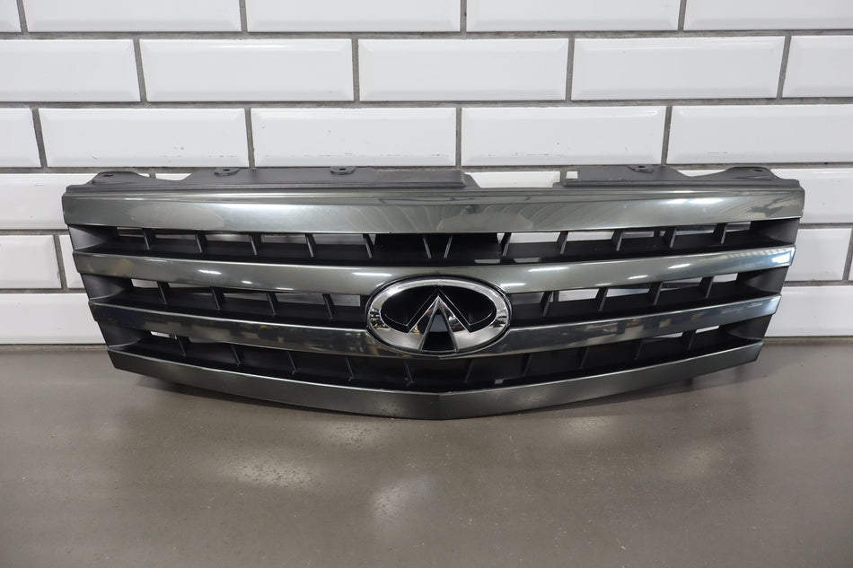 2002-2004 Infiniti M45 Grille OEM