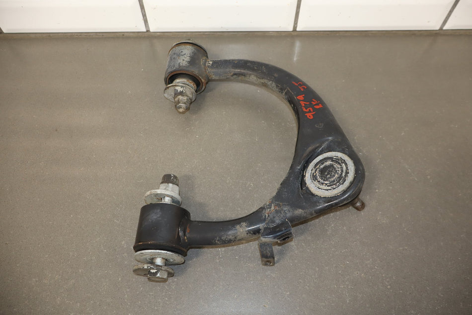 1998-2002 Toyota Land Cruiser Lexus LX470 Right Front Upper Control Arm