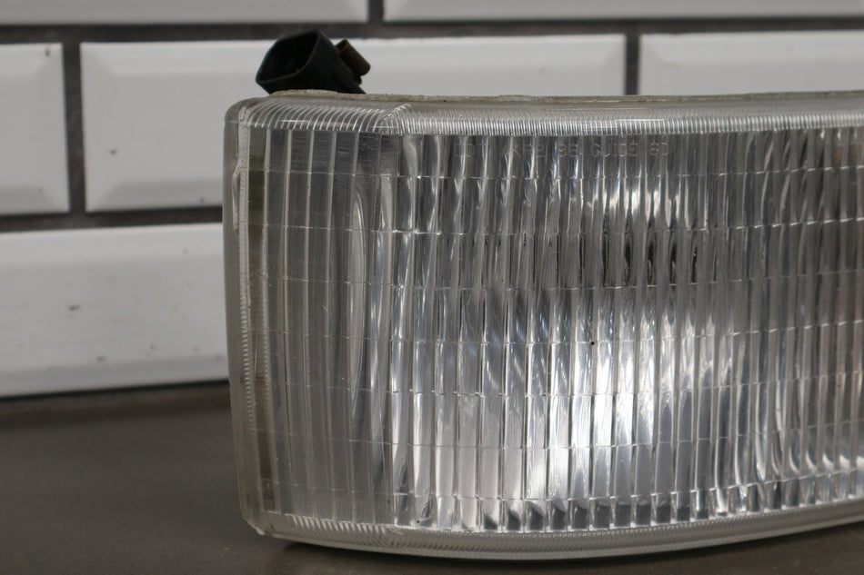 1993-1996 Cadillac Fleetwood Left Front Lamp 5977221 OEM