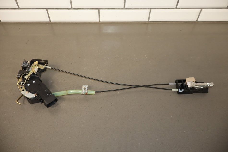 1998-2007 Toyota Land Cruiser/Lexus LX470 J100- Left Rear Door Latch 69060-60062