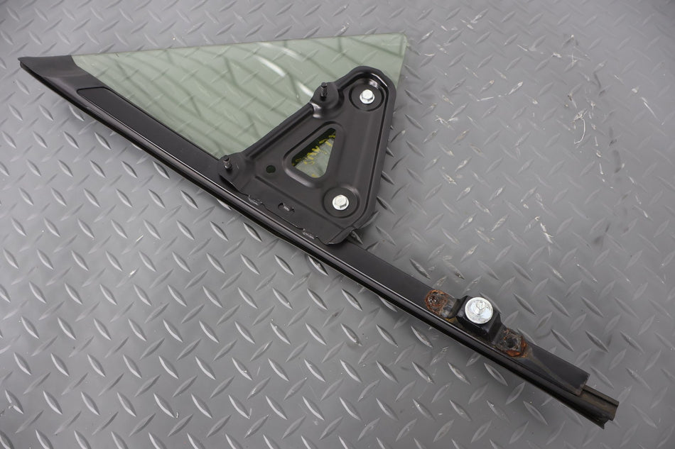 17-20 Toyota 86 TRD Front Left LH Vent Window Glass (W/ Frame) See Photos
