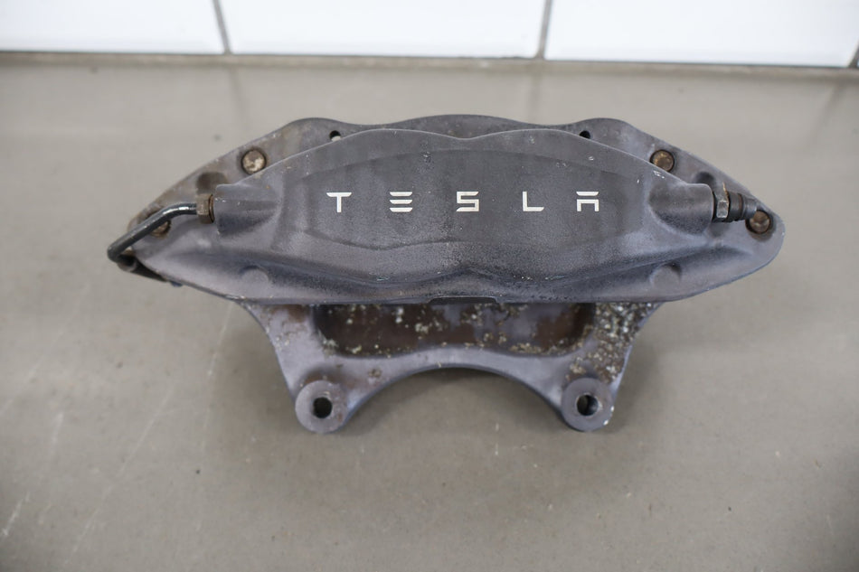 12-20 Tesla Model S Front Brembo Brake Caliper Set Left/Right OEM 4 Piston
