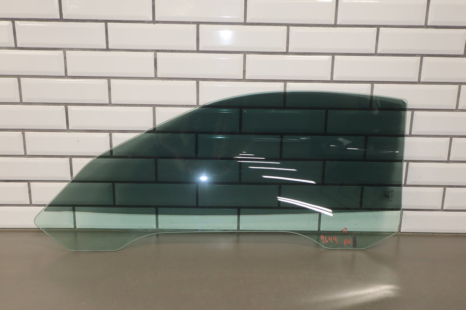 1997-2004 Chevrolet Corvette C5 Right Psssenger Door Window 10403189