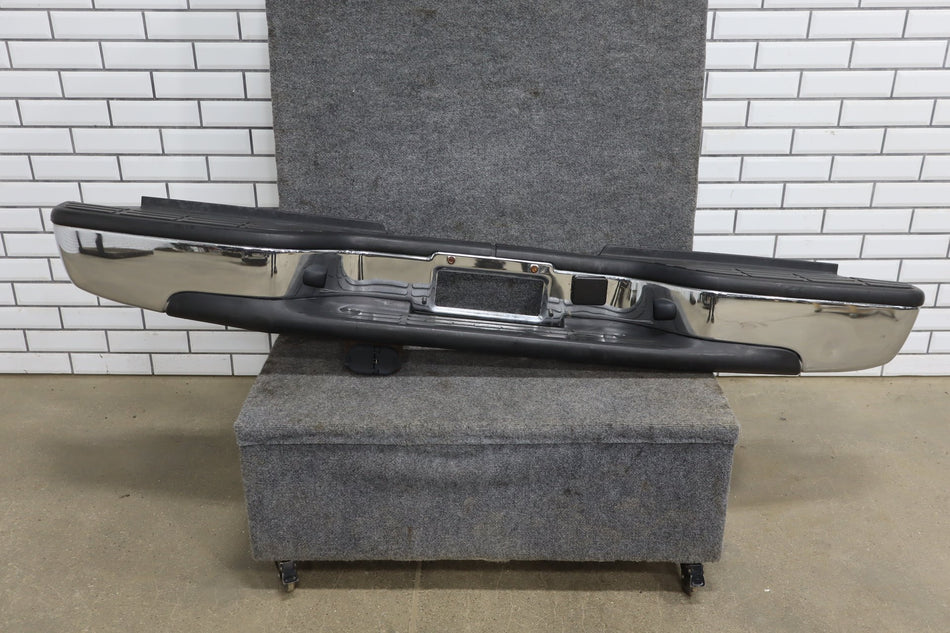 1999-2007 Chevy Silverado 2500 OEM Chrome Rear Bumper Assembly