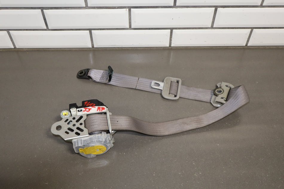 2006 Lexus LS430 Right Front Seat Belt Ash 10