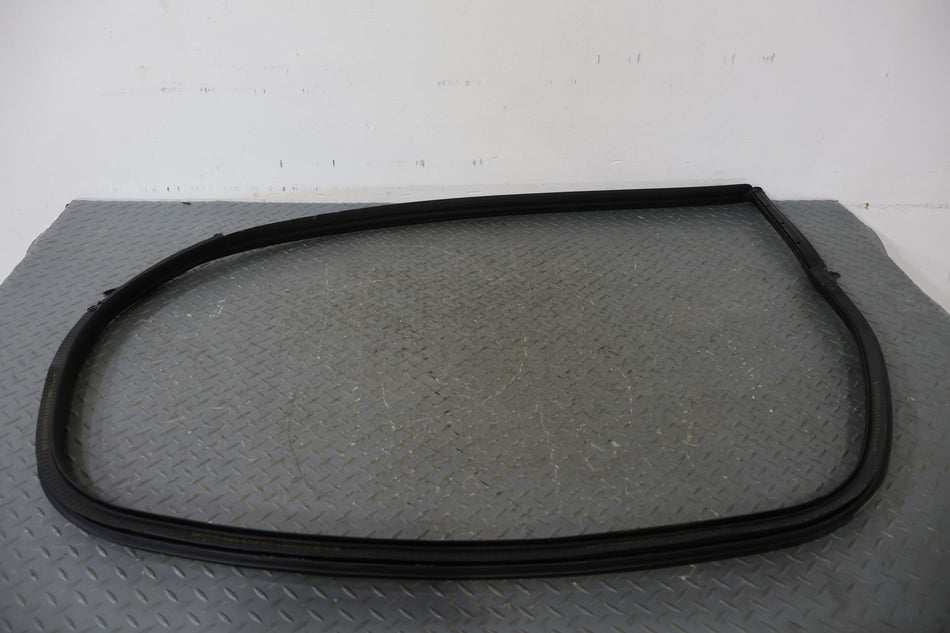 17-24 Porsche 718 Cayman Boxster Right Inner Door Weather Strip