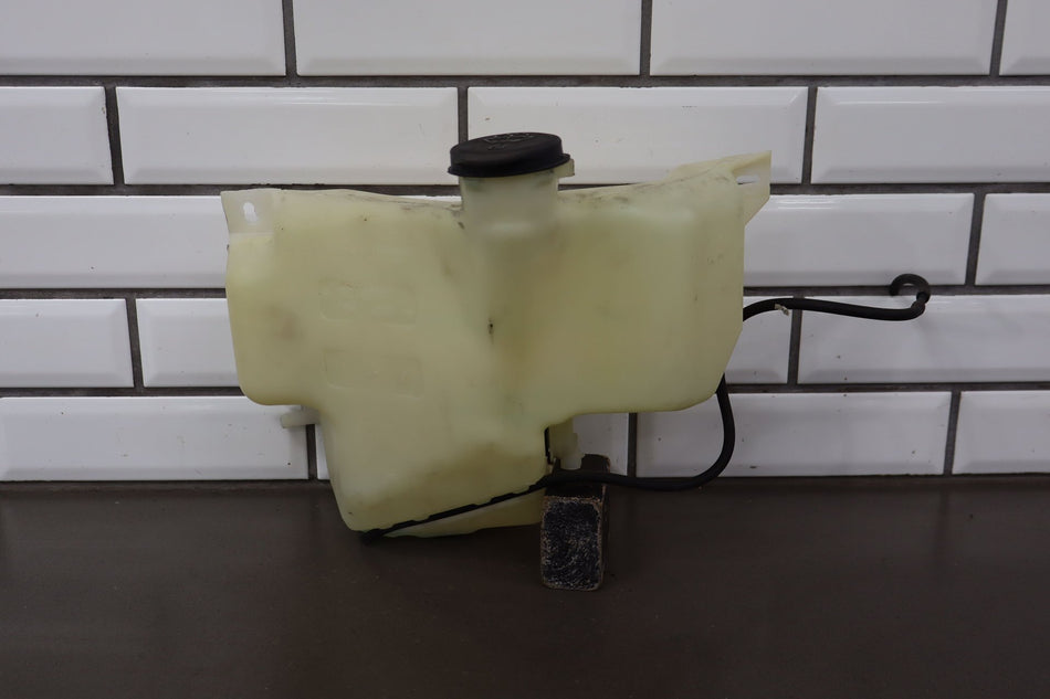 2004 Hummer H2 Washer Bottle OEM