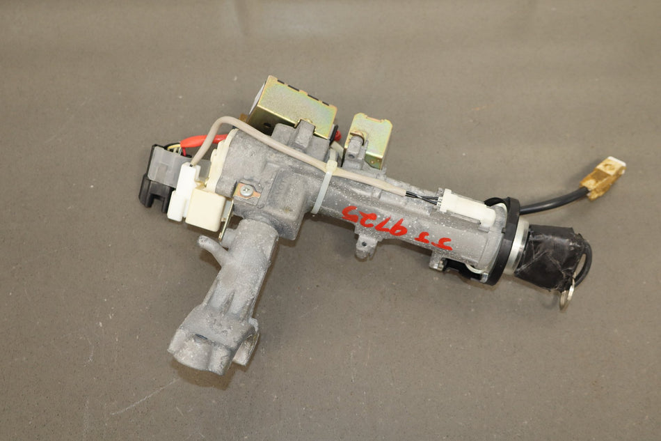 1998-2009 Toyota Land Cruiser Ignition Switch 8445012200 OEM