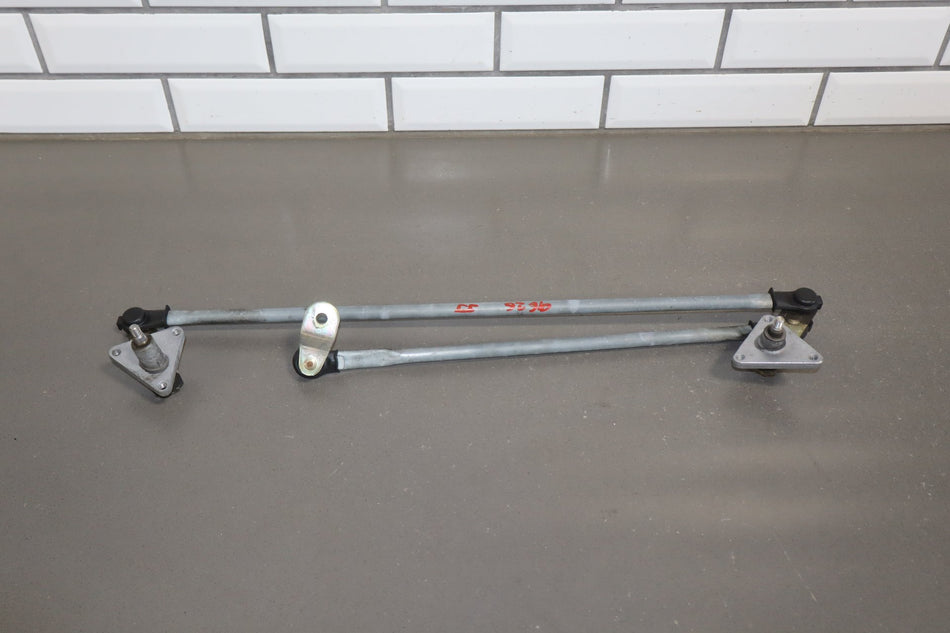 1992 Toyota MR2 Front Wiper Motor OEM