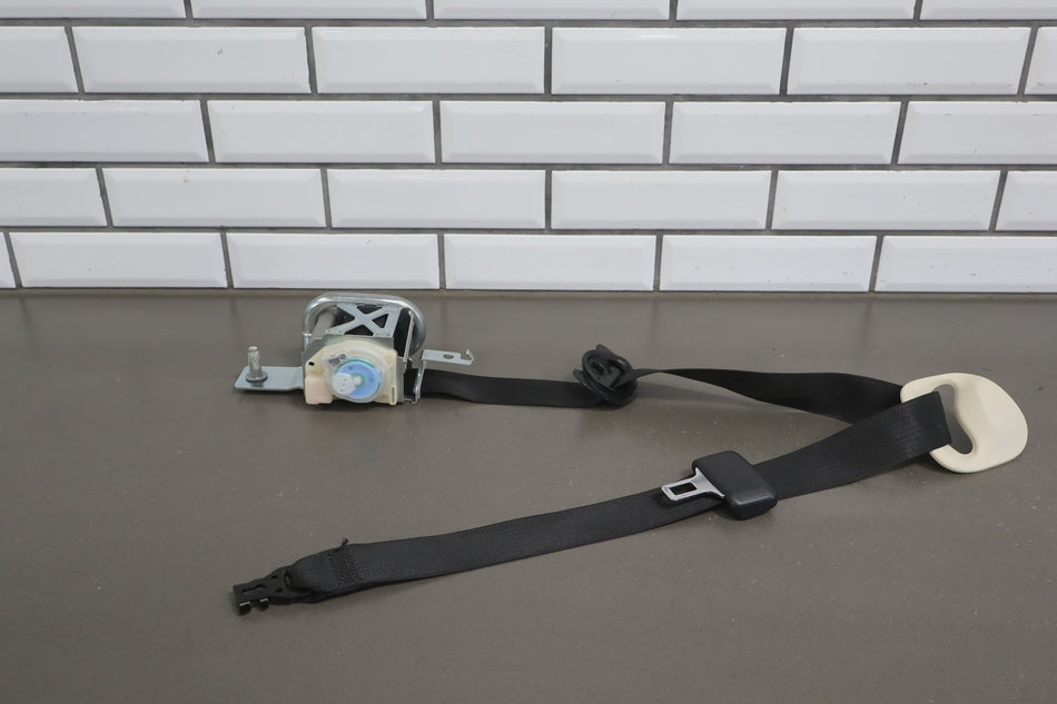 12-20 Tesla Model S Passenger Right Front Seat Belt Retractor