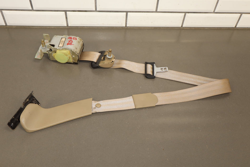 2005 Ford F-250 Super Duty Crew Cab Right Rear Seat belt Pebble AQ