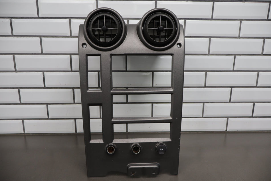 2003-2007 Hummer H2 - Dashboard Radio Bezel W/ Vents 19331602