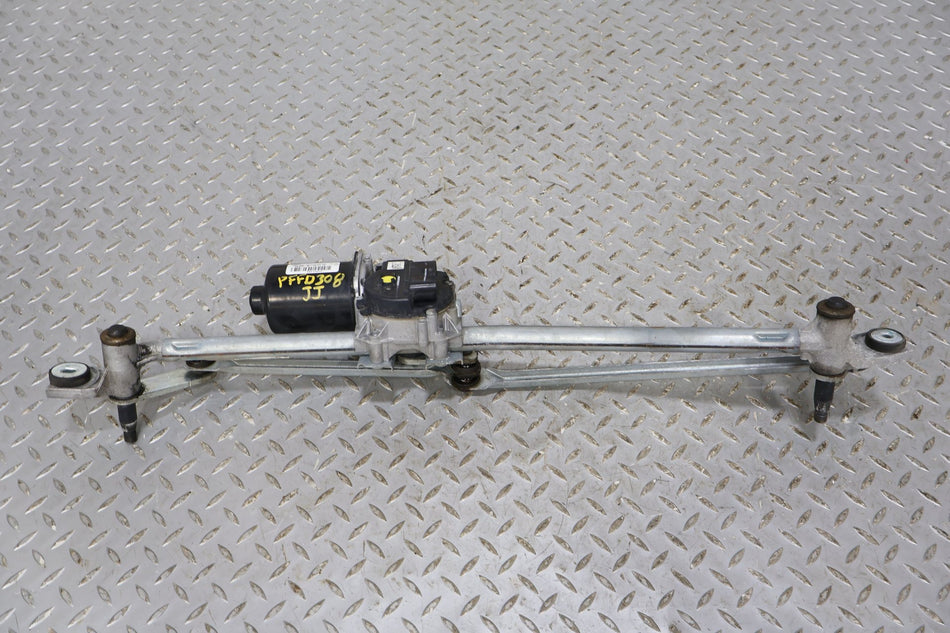 15-17 Ford Mustang Wiper Linkage