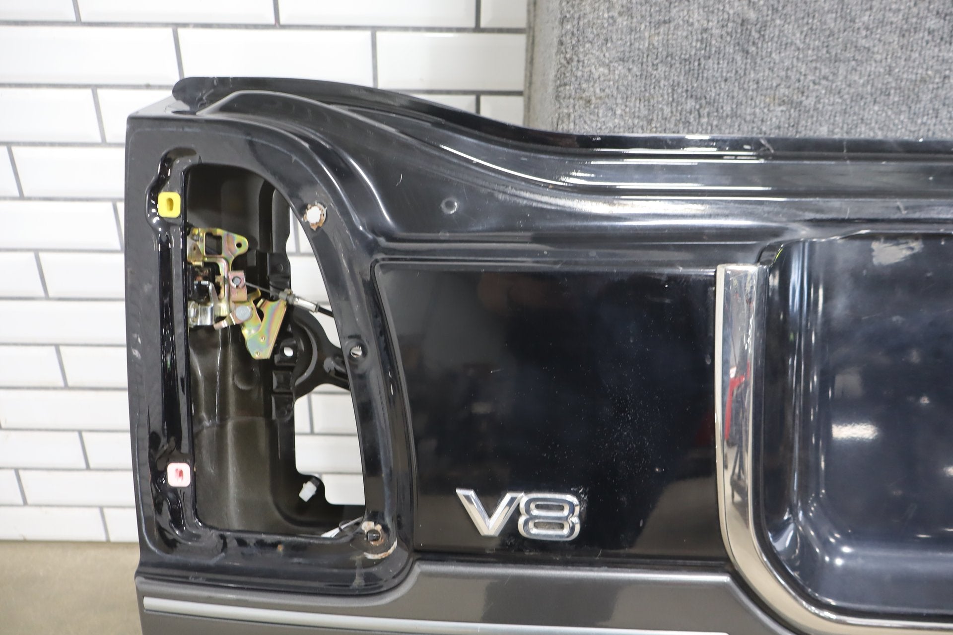 1998-2002 Lexus LX470 Decklid/Tailgate black onyx 202 – J & J Auto