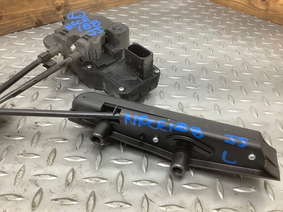 14-19 Chevy C7 Corvette Left Floor Release Door Latch