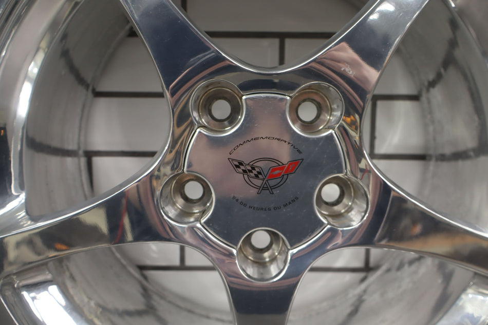 2004 Chevrolet Corvette- Wheel