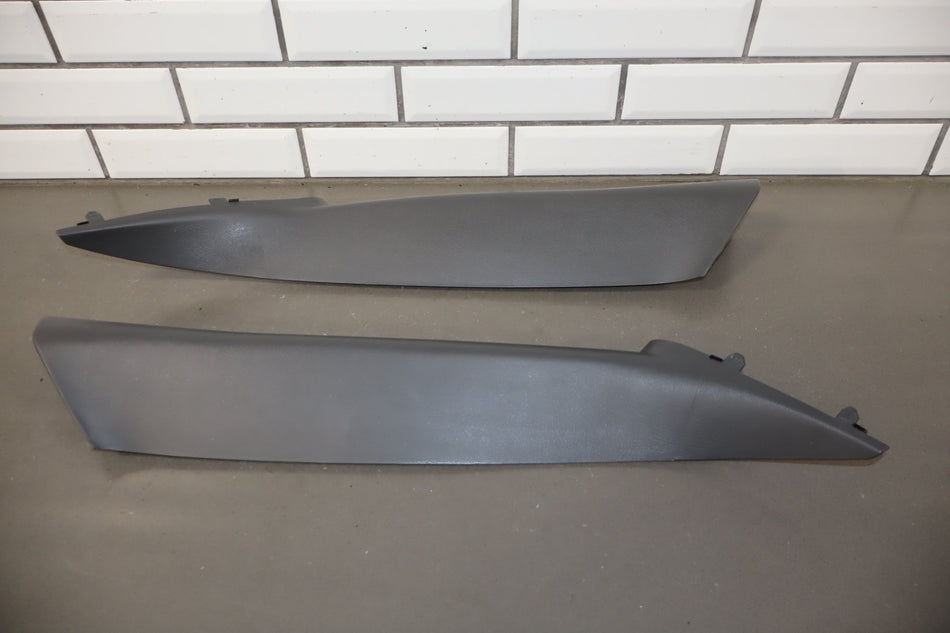 99-07 Chevy GMC Silverado Sierra SUV GMT800 A Pillar Trims Dark Charcoal