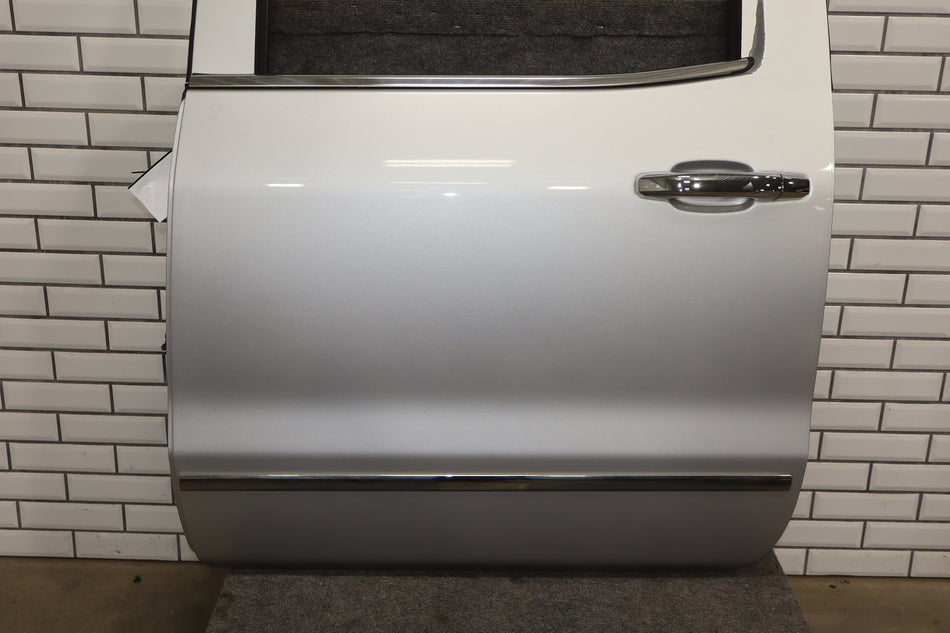 2014-2019 GMC Sierra 1500 Left Rear Door Quicksilver ( GAN ) 84208320