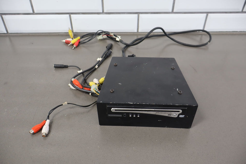 2005 Hummer H2- Radio