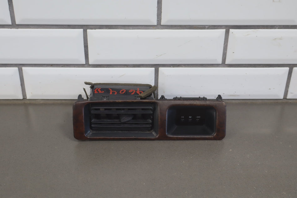 1995-1997 Toyota Land Cruiser, Lexus LX450 FZJ80- Clock &amp; Center Dash Vent